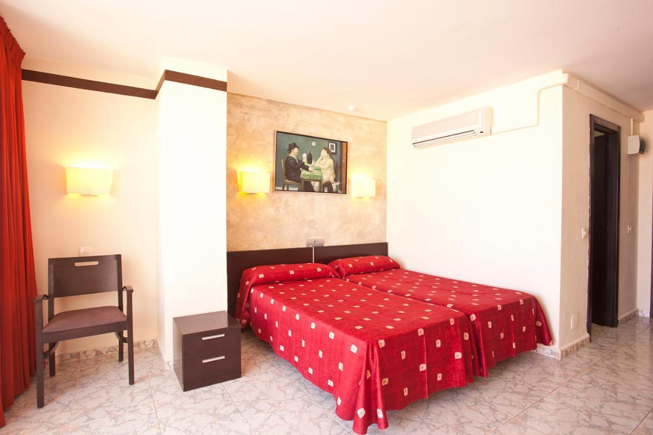 Fergus Paraiso Beach - Adults Only Ibiza Bagian luar foto
