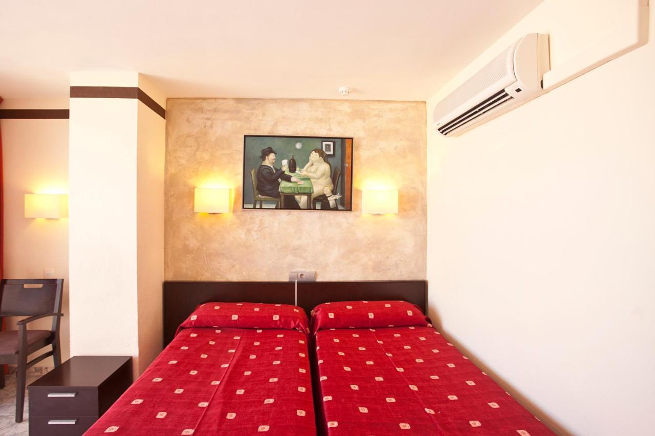 Fergus Paraiso Beach - Adults Only Ibiza Bagian luar foto